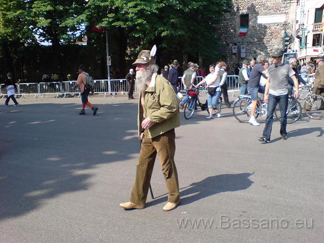 Adunata Alpini BAssano 2008 MK-246.JPG